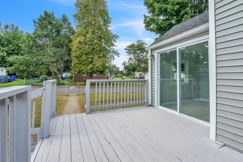 Exterior - 43 Lang St, Springfield, MA 01104 photo 3 of 7