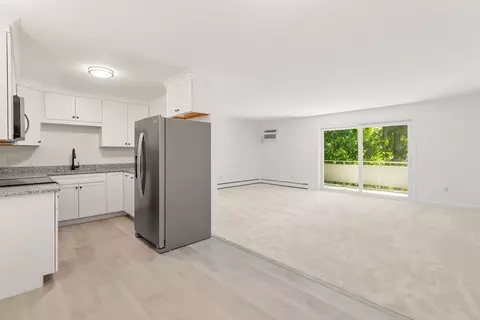 56 Jacqueline Rd #7, Waltham, MA 02452
