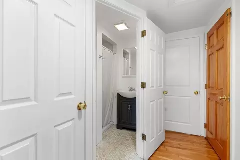 40 Middle St #3B, Gloucester, MA 01930 photo 9