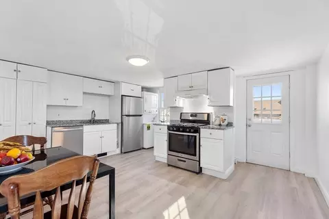 40 Middle St #3B, Gloucester, MA 01930 photo 6
