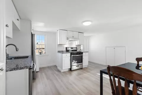 40 Middle St #3B, Gloucester, MA 01930 photo 7
