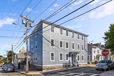 40 Middle St #3B, Gloucester, MA 01930 photo 2