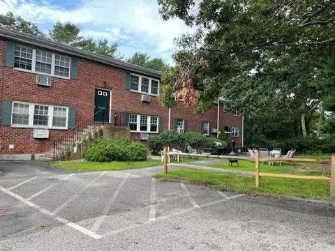 207 Samoset St #B13, Plymouth, MA 02360