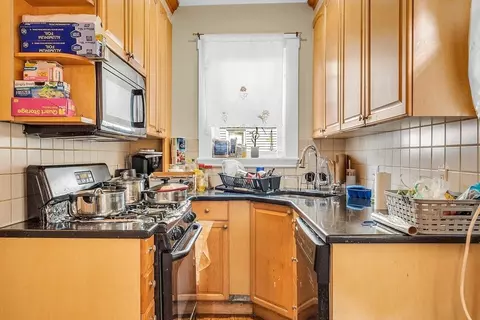 21 Argyle St, Everett, MA 02149 photo 8