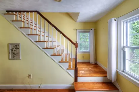 Entry Way - 16 Saxon Rd, Worcester, MA 01602 photo 1 of 2