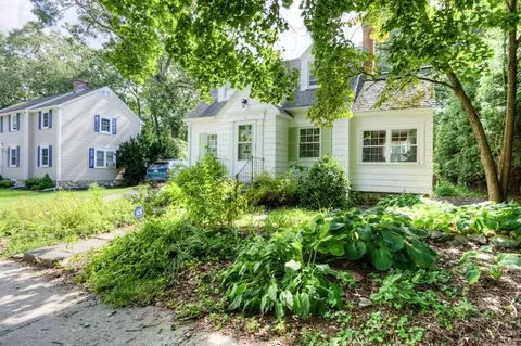 Exterior - 16 Saxon Rd, Worcester, MA 01602 photo 3 of 9
