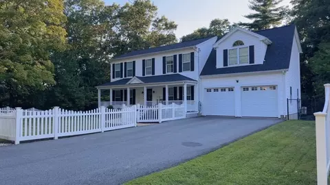 41 3rd Ave, Bellingham, MA 02019
