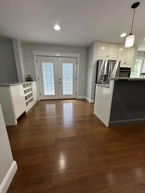 Entry Way - 41 3rd Ave, Bellingham, MA 02019 photo 2 of 2