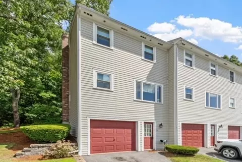96 Park Ave W #A1, Lowell, MA 01852