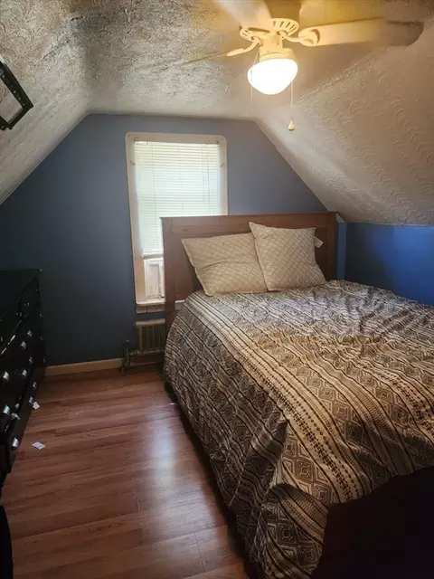 17 Forest St, Springfield, MA 01108 photo 10