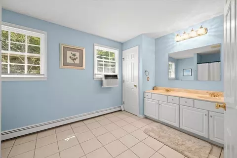 60 Cals Ct, Raynham, MA 02767 photo 23