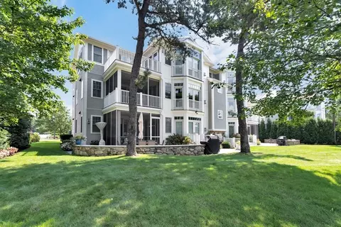 66 Simons Rd # D, Mashpee, MA 02649