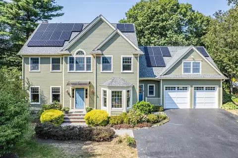 5 Chapel Hill Rd, Beverly, MA 01915