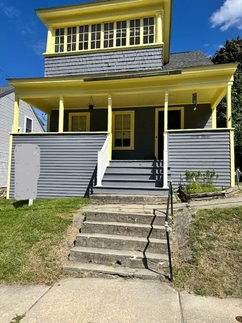 27 Arcadia Ave, Lowell, MA 01851