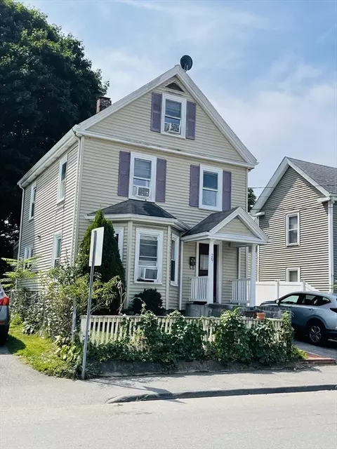 267 Calvary St, Waltham, MA 02453