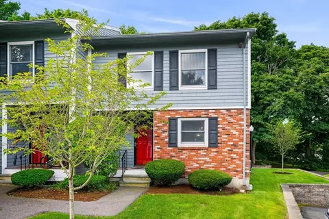 91 Staniford St #8, Auburndale, MA 02466
