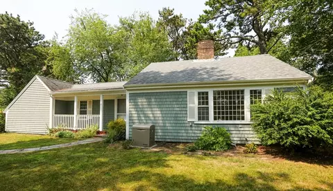 2 Captain Small Rd, Yarmouth, MA 02664