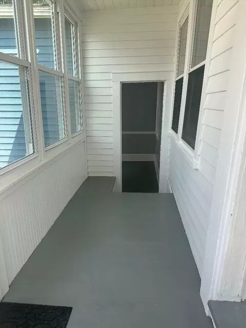 Exterior - 21 Pine St, Easthampton, MA 01027 photo 1 of 1