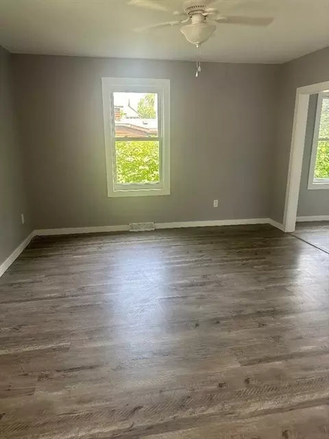 Living - 21 Pine St, Easthampton, MA 01027 photo 1 of 3