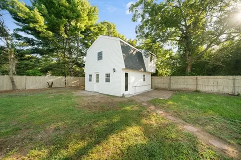 21 Camardo Dr, Wareham, MA 02571 photo 9