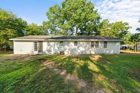 21 Camardo Dr, Wareham, MA 02571 photo 7