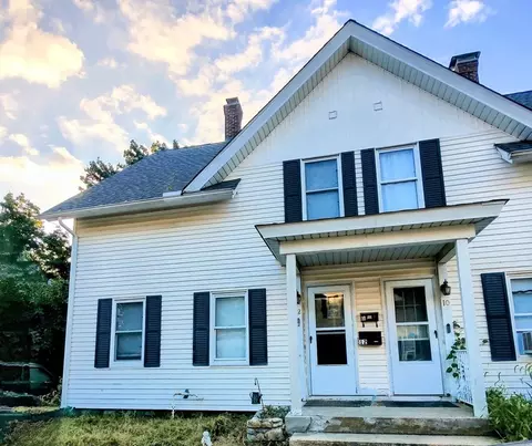 12 Oak St #12, Whitinsville, MA 01588