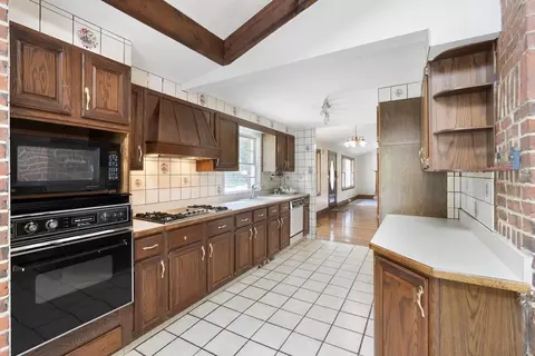 24 Old Jacobs, Georgetown, MA 01833 photo 3