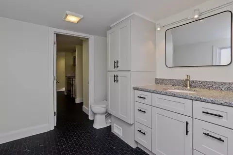 265 Ambrose St, Springfield, MA 01109 photo 11
