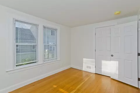 265 Ambrose St, Springfield, MA 01109 photo 7