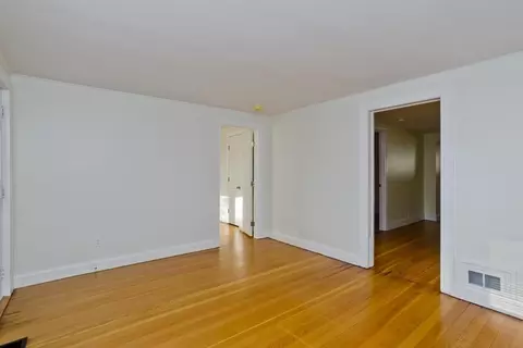265 Ambrose St, Springfield, MA 01109 photo 14