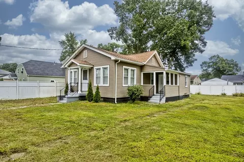 265 Ambrose St, Springfield, MA 01109