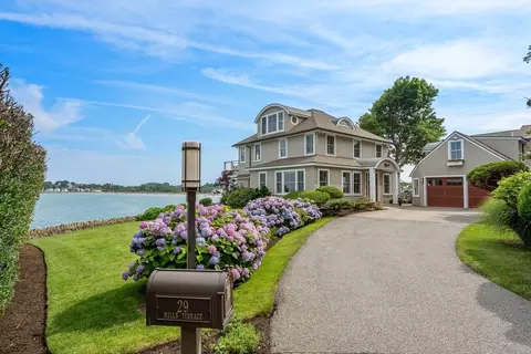 29 Mills Ter, Nahant, MA 01908