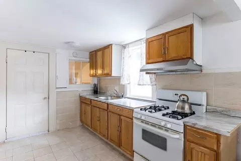 40 Wilson Ave, Bourne, MA 02532 photo 8