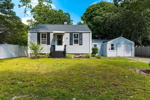 40 Wilson Ave, Bourne, MA 02532 photo 2