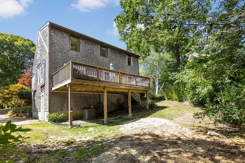 37 Hilltop Rd, Mashpee, MA 02649 photo 17