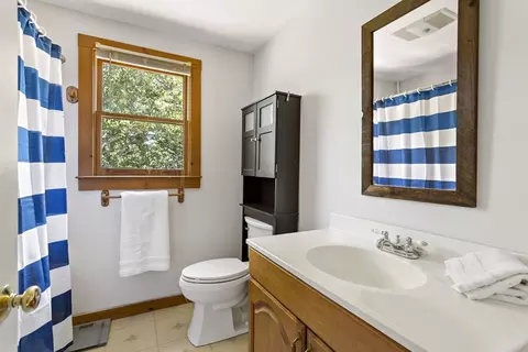 37 Hilltop Rd, Mashpee, MA 02649 photo 14
