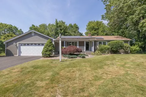 129 Valley View Cir, West Springfield, MA 01089
