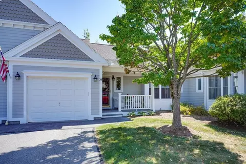 3 Autumn Dr #F, Hudson, MA 01749