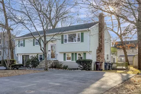 31 Leominster Rd, Dedham, MA 02026
