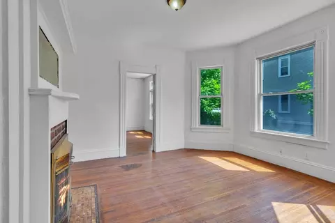 55 Mapledell St, Springfield, MA 01109 photo 10