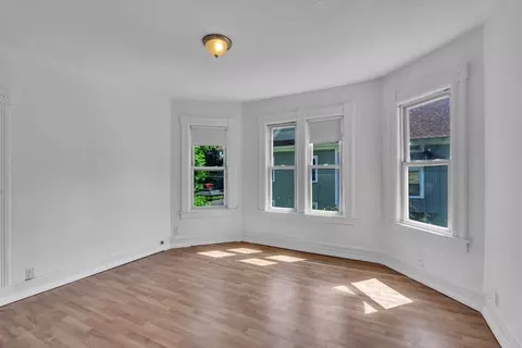 55 Mapledell St, Springfield, MA 01109 photo 24
