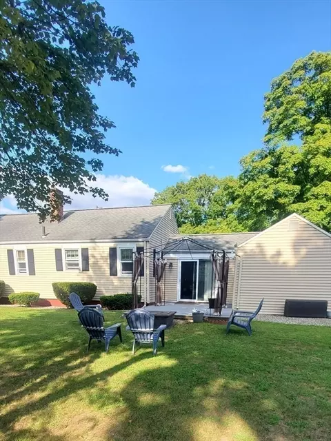 14 Brookside Cir, Springfield, MA 01129 photo 5