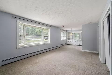 Living - 62 Nelson Pl, Worcester, MA 01605 photo 1 of 4