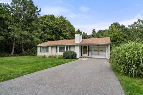 62 Nelson Pl, Worcester, MA 01605