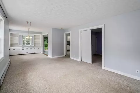 Living - 62 Nelson Pl, Worcester, MA 01605 photo 2 of 4