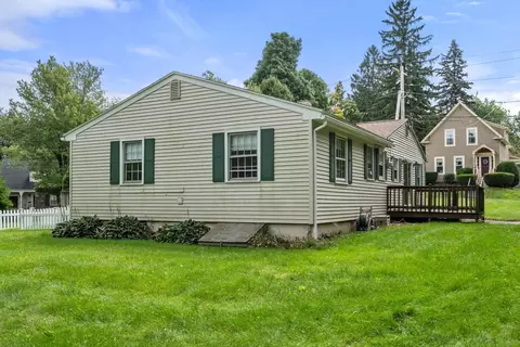 Exterior - 62 Nelson Pl, Worcester, MA 01605 photo 4 of 12