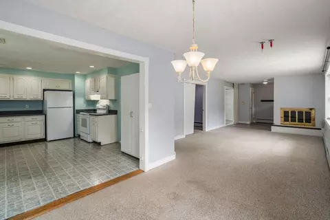 Living - 62 Nelson Pl, Worcester, MA 01605 photo 4 of 4