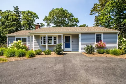 23 Shadyrest Dr, Yarmouth, MA 02664