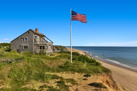 90 Cliff Rd, Wellfleet, MA 02667
