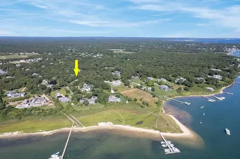 25 Down Harbor Rd, Edgartown, MA 02539 photo 2